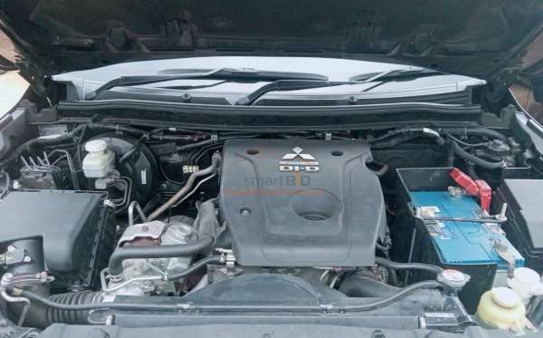 MITSUBISHI PAJERO SPORT 2.4L DAKAR-L (4X2)