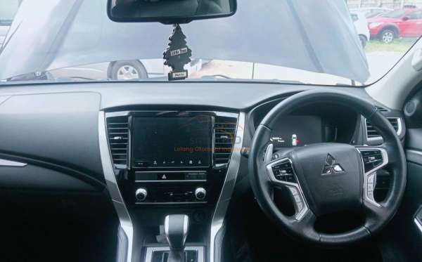 MITSUBISHI PAJERO SPORT 2.4L DAKAR-L (4X2)