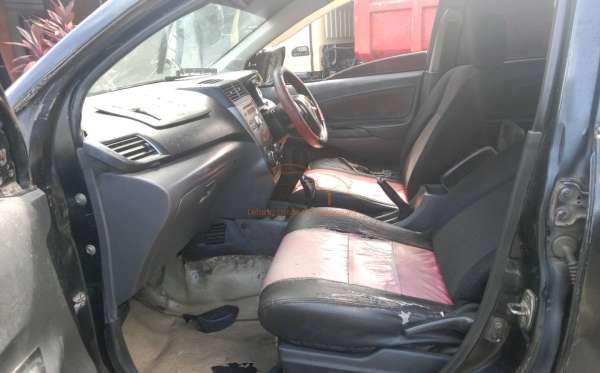 TOYOTA  AVANZA VELOZ 1.5