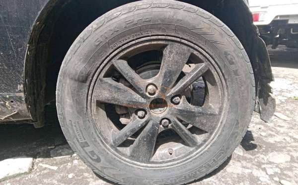 TOYOTA  AVANZA VELOZ 1.5