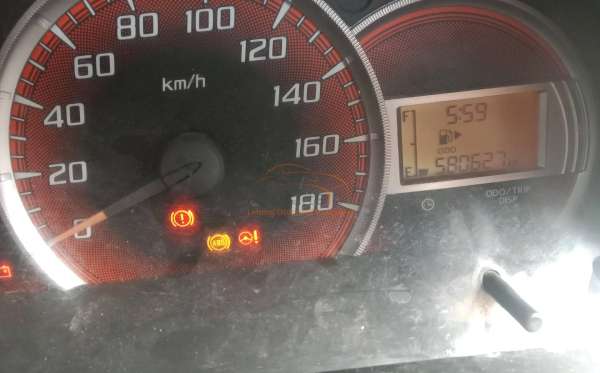 TOYOTA  AVANZA VELOZ 1.5