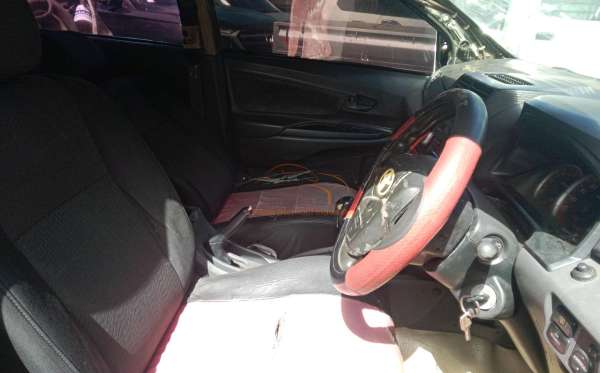 TOYOTA  AVANZA VELOZ 1.5