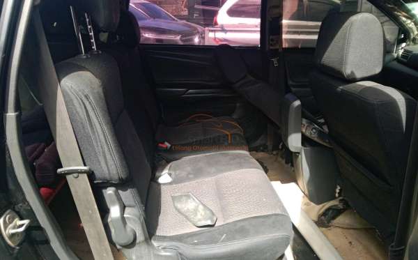 TOYOTA  AVANZA VELOZ 1.5