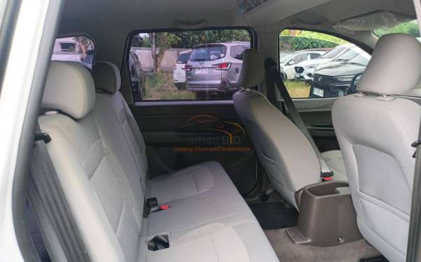 WULING  CONFERO  1.5 DB MY (4X2)