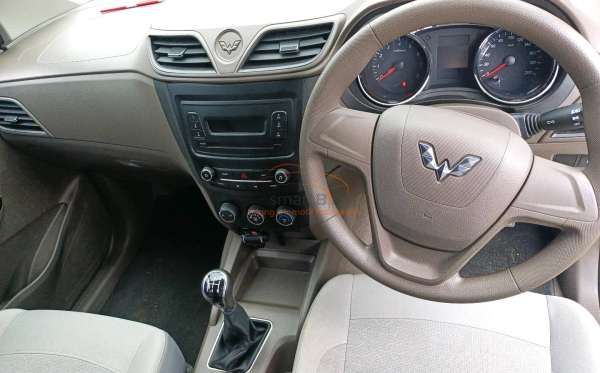 WULING  CONFERO  1.5 DB MY (4X2)