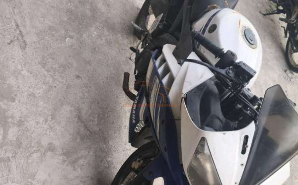 YAMAHA YZF R15