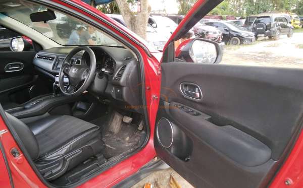 HONDA HRV RU1 1.5 E