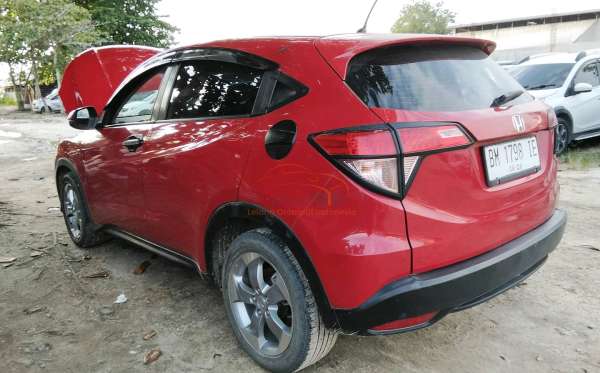 HONDA HRV RU1 1.5 E