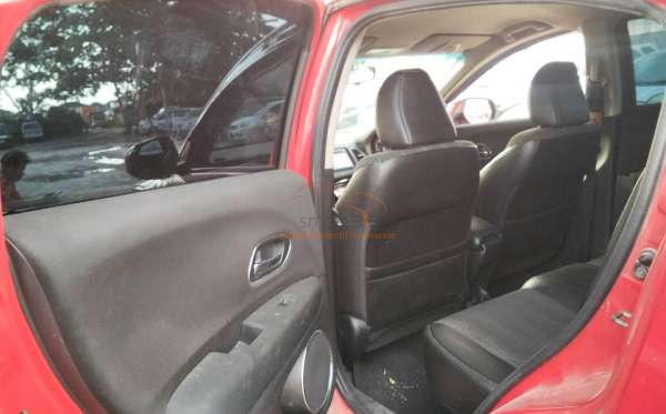 HONDA HRV RU1 1.5 E