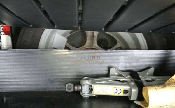 NISSAN GRAND LIVINA SV