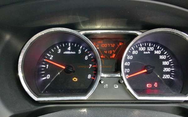 NISSAN GRAND LIVINA SV