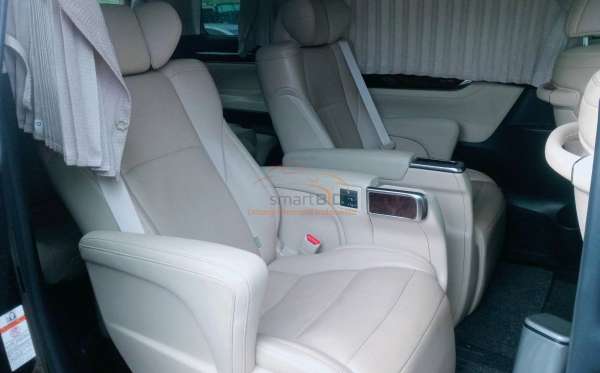 TOYOTA ALPHARD 2.5 G