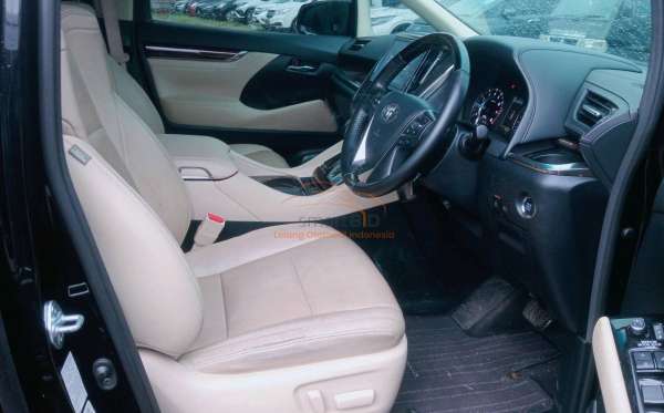 TOYOTA ALPHARD 2.5 G