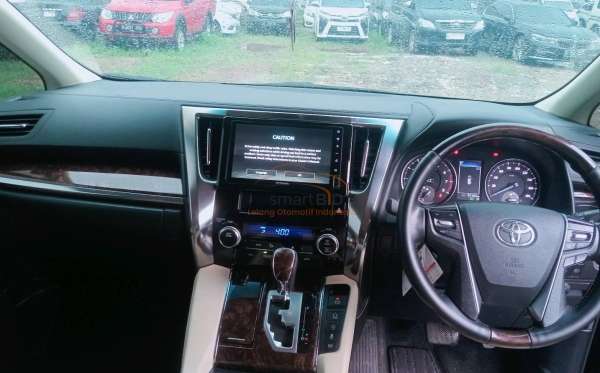 TOYOTA ALPHARD 2.5 G