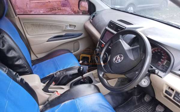 TOYOTA AVANZA G