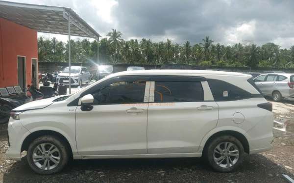 TOYOTA AVANZA 1.3 E