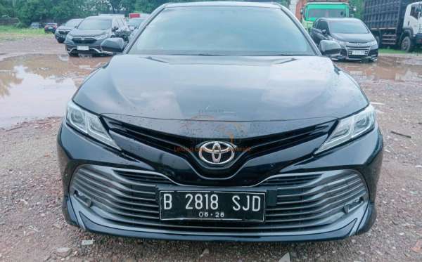 TOYOTA CAMRY V
