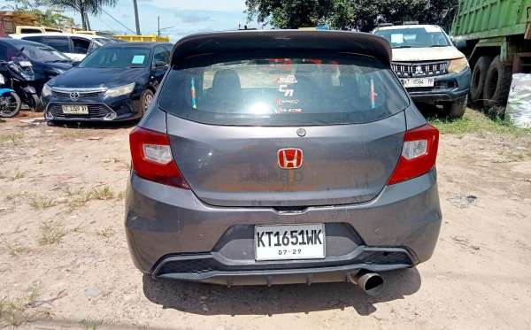 HONDA  BRIO  SATYA 1.2 E