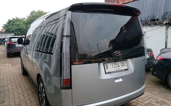 HYUNDAI STARIA 2.2 2WD 8AT