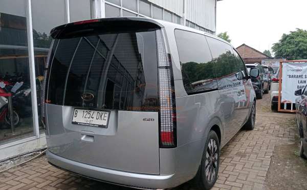 HYUNDAI STARIA 2.2 2WD 8AT