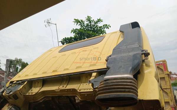 MITSUBISHI CANTER FE 75