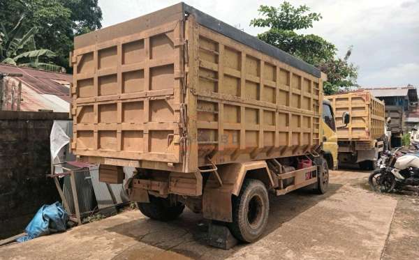 MITSUBISHI CANTER FE 75