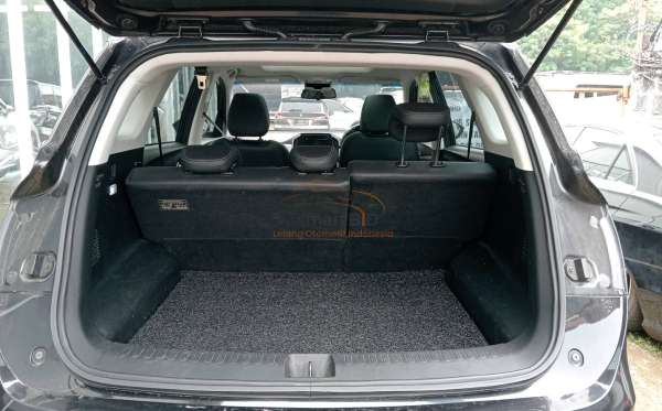 WULING ALMAZ 1.5 LT LUX CVT