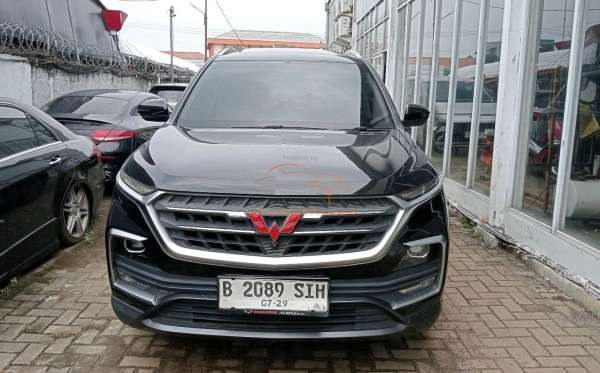 WULING ALMAZ 1.5 LT LUX CVT