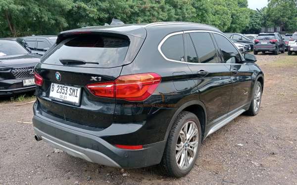 BMW X1 SDRIVE 18I