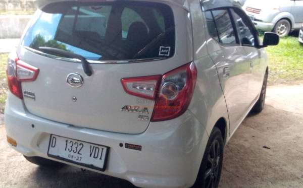 DAIHATSU AYLA 1.0 X