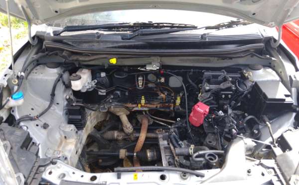 DAIHATSU  AYLA  1.2R