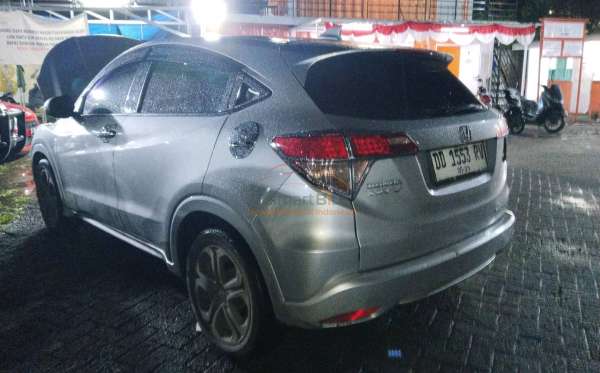 HONDA  HRV  RU5 1.8 RS