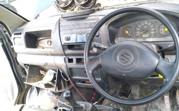 SUZUKI MEGA CARRY PU