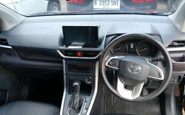 TOYOTA AVANZA 1.5 G