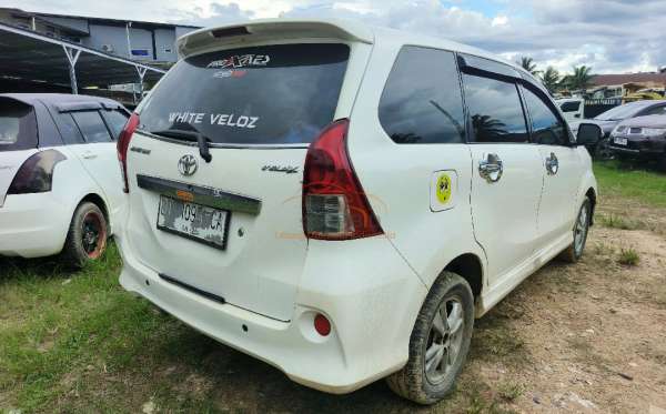 TOYOTA NEW AVANZA VELOZ 1.5