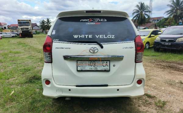 TOYOTA NEW AVANZA VELOZ 1.5