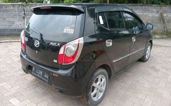 DAIHATSU AYLA 1.0 X