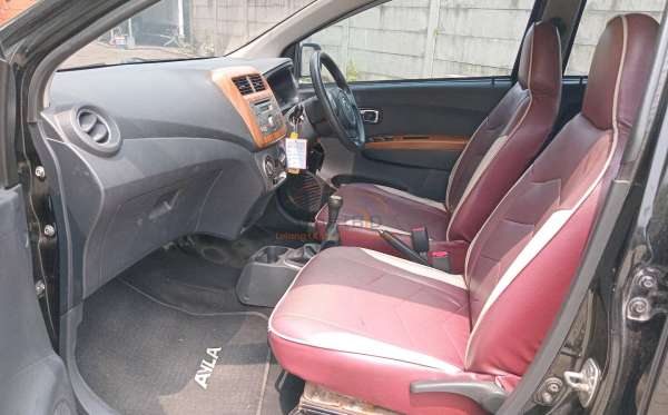 DAIHATSU AYLA 1.0 X
