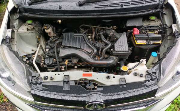 DAIHATSU  AYLA  1.2R