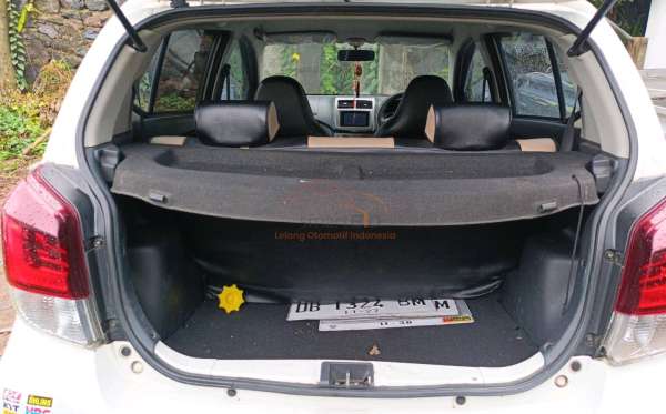 DAIHATSU  AYLA  1.2R