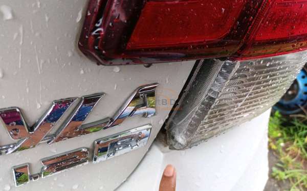 DAIHATSU  AYLA  1.2R