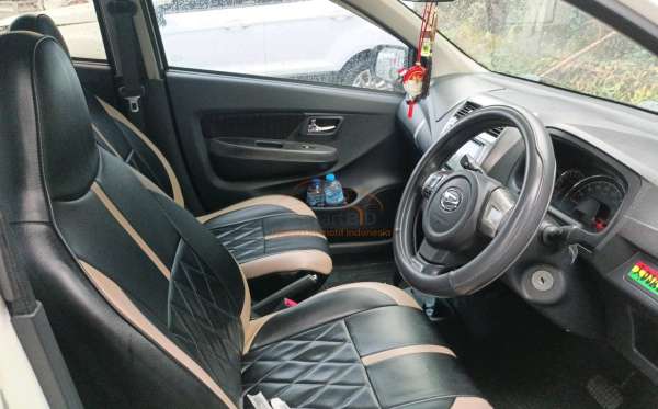 DAIHATSU  AYLA  1.2R