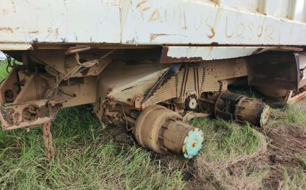 DONGFENG DUMP TRUCK 12 RODA