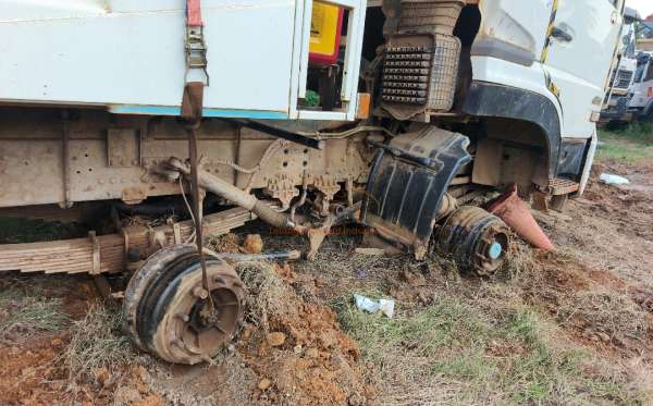 DONGFENG DUMP TRUCK 12 RODA