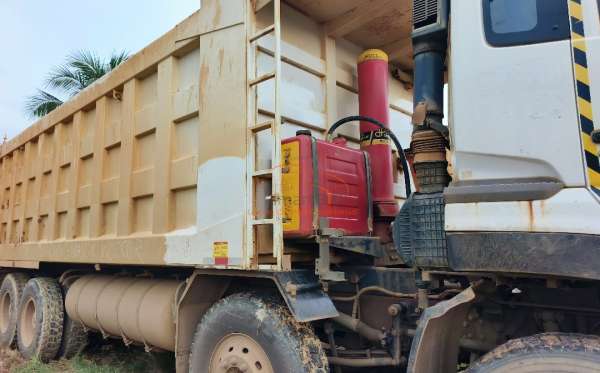 DONGFENG DUMP TRUCK 12 RODA