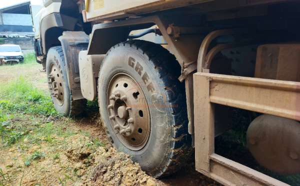 DONGFENG DUMP TRUCK 12 RODA