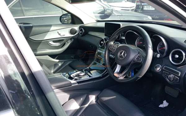 MERCEDES BENZ C 200