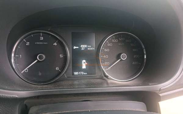 MITSUBISHI  PAJERO  SPORT DAKAR