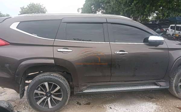 MITSUBISHI  PAJERO  SPORT DAKAR