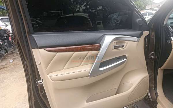 MITSUBISHI  PAJERO  SPORT DAKAR